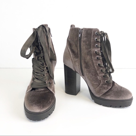 Steve Madden Shoes - STEVE MADDEN Laurie Velvet Chunky Ankle Boot 7.5